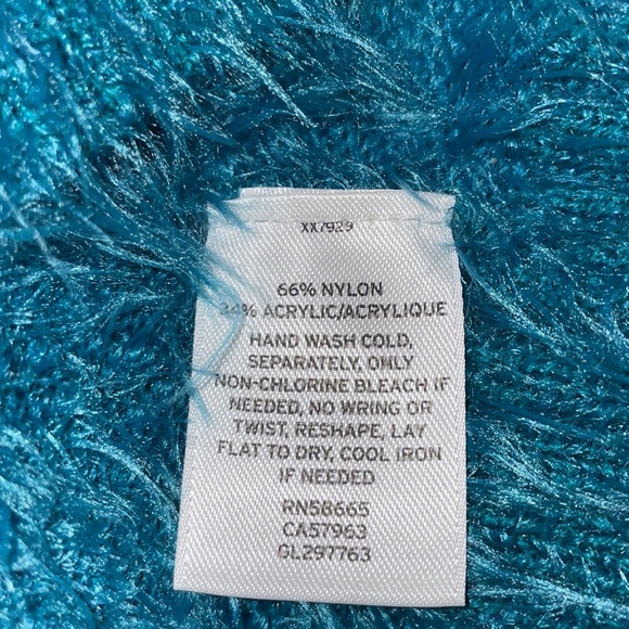 NWOT Tucker + Tate women’s long sleeve sweater.  Size M (8-10) - Picture 6 of 6